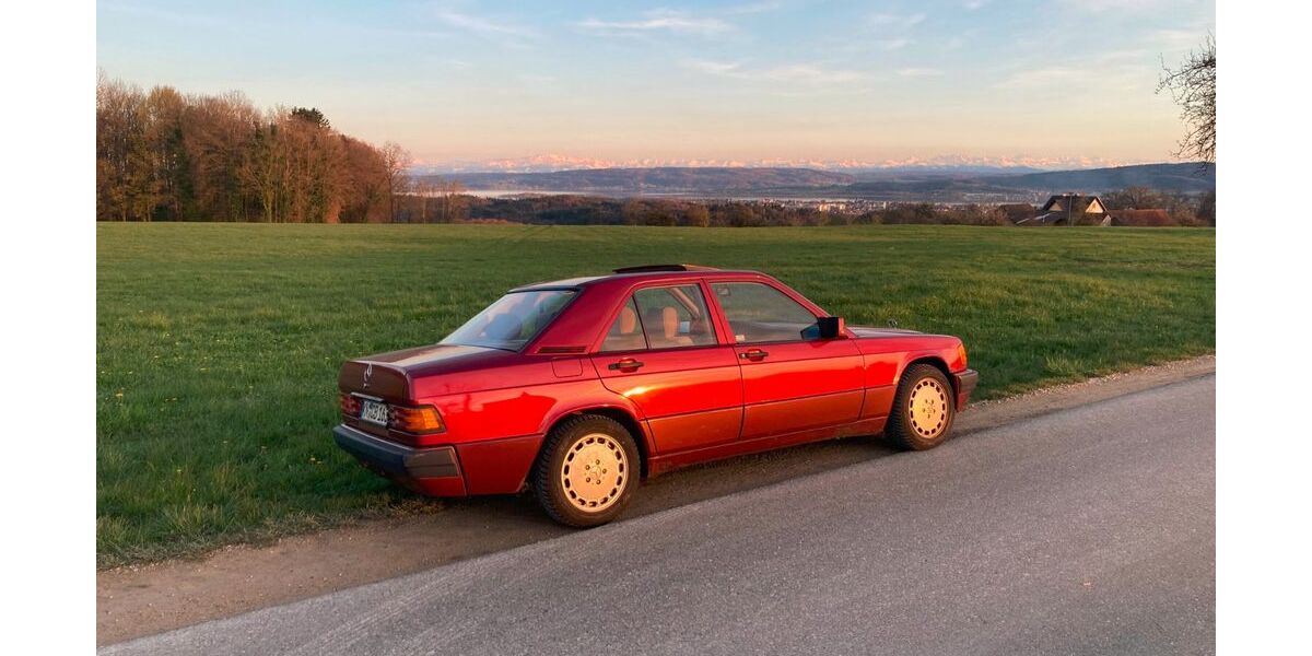 Mercedes-Benz 190 197.000 km 5.300 &euro; Radolfzell 78315