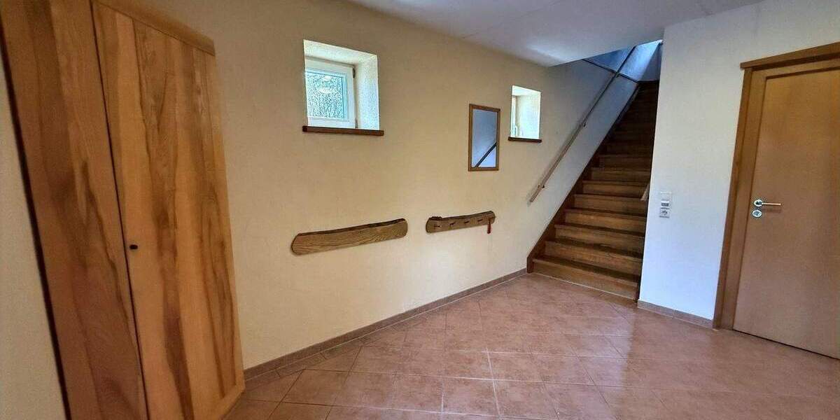 Mehrfamilienhaus, Wohnhaus Wilhelmsdorf Esenhausen - 4 Zimmer, 141 m&sup2;, 1.200&euro; | Angebot:25339943