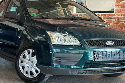 Ford Focus 149.000 km 999 € Uttenhofen bei Schwäbisch Hall 74538