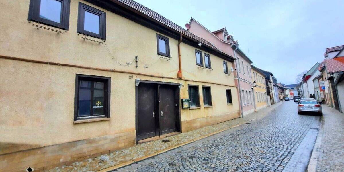 Mehrfamilienhaus, Wohnhaus Naumburg - 1 Zimmer, 220 m&sup2;, 135.000&euro; | Angebot:25692293