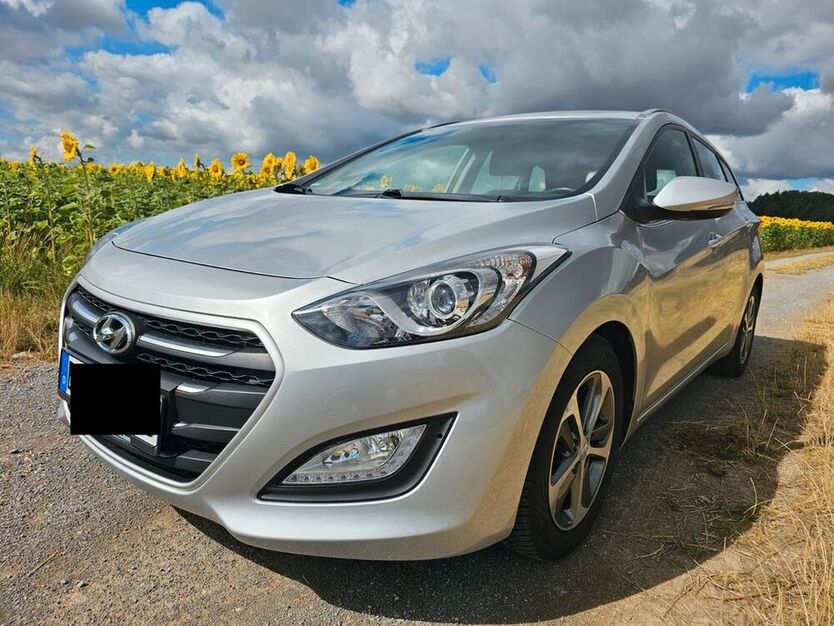 i30