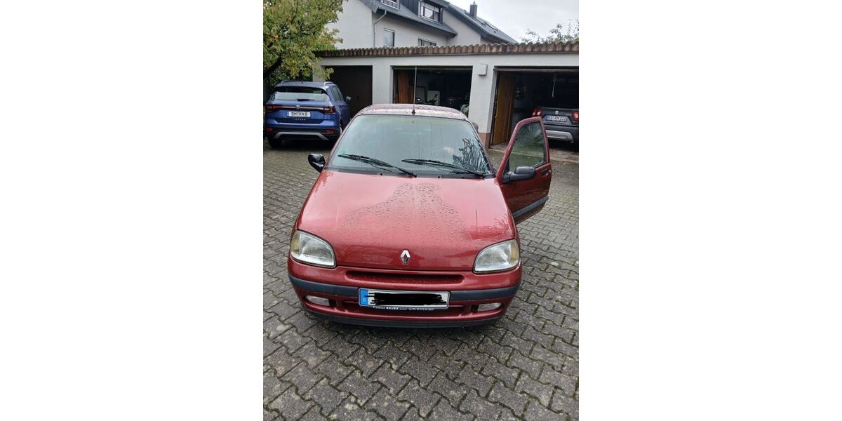 Renault Clio 114.493 km 1.499 &euro; Elchesheim-Illingen 76477
