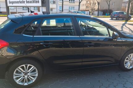 Citroen C4 121.000 km 5.200 &euro; Berlin 13407