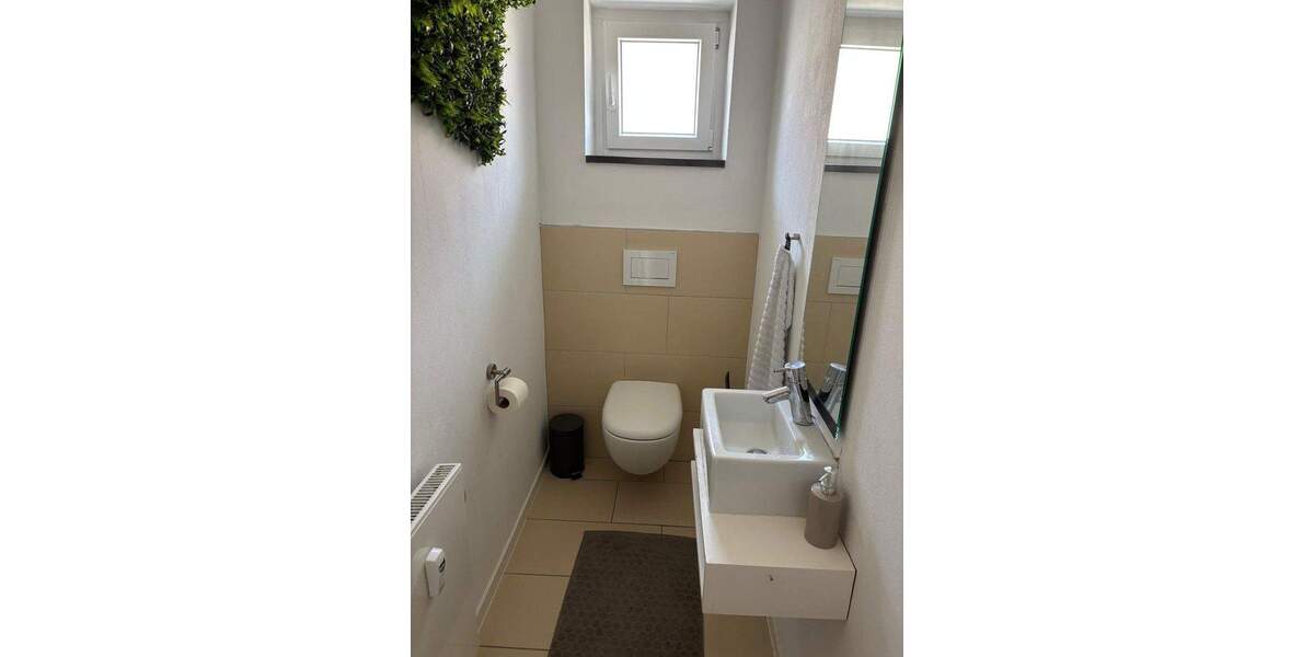 Etagenwohnung Brühl Rohrhof - 4 Zimmer, 108 m&sup2;, 1.500&euro; | Angebot:25659075