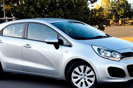 Kia Rio 107.968 km 4.999 &euro; Liederbach 65835