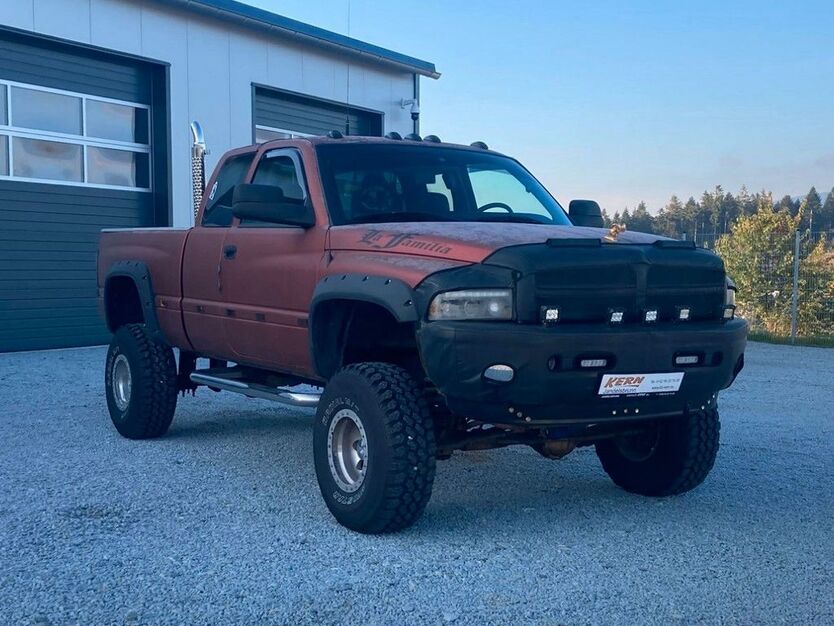 Dodge RAM 153.600 km 7.999 € Jandelsbrunn 94118