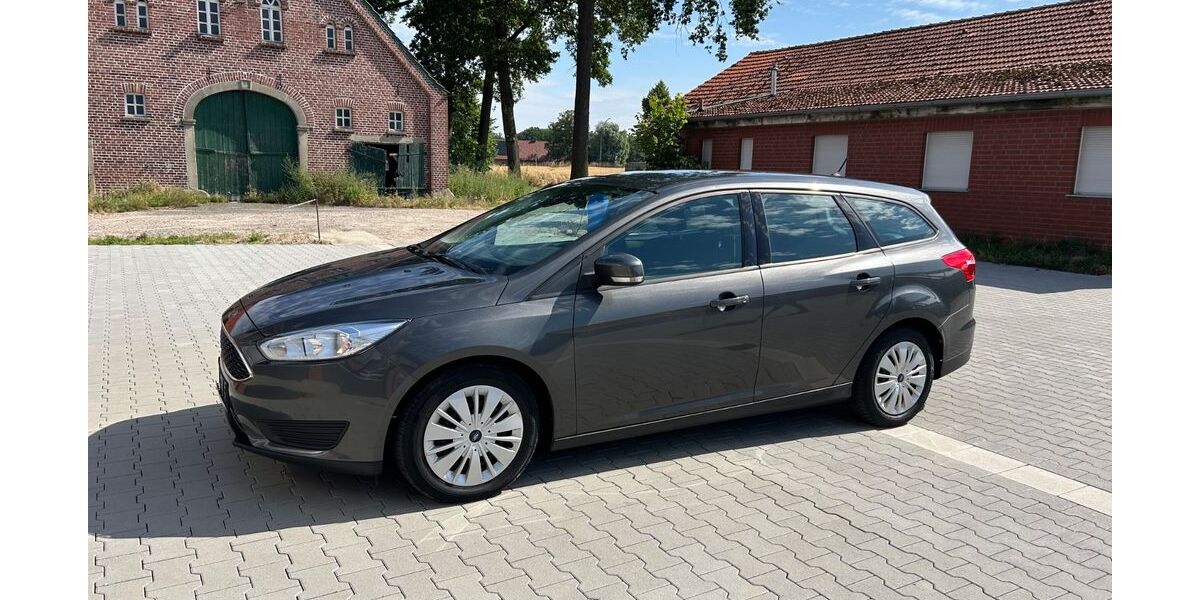 Ford Focus 139.317 km 5.500 &euro; Rheine 48432