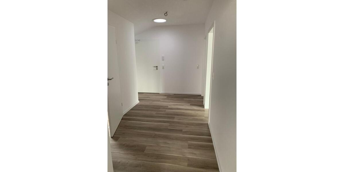 Dachgeschoßwohnung Aurach - 4 Zimmer, 90 m&sup2;, 975&euro; | Angebot:26413777