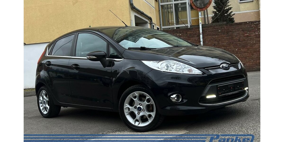 Ford Fiesta Titanium*Keyless*PDC*LED*Tel.*Chrom*GAS* 178.353 km 4.290 &euro; Berlin 13187