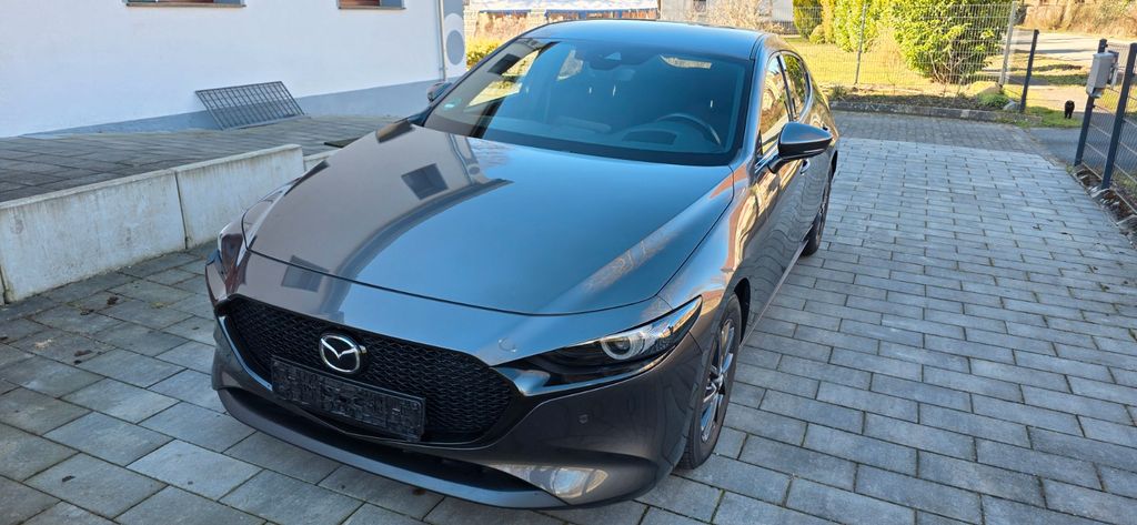 Mazda 3 47.500 km 19.500 &euro; Lage 32791