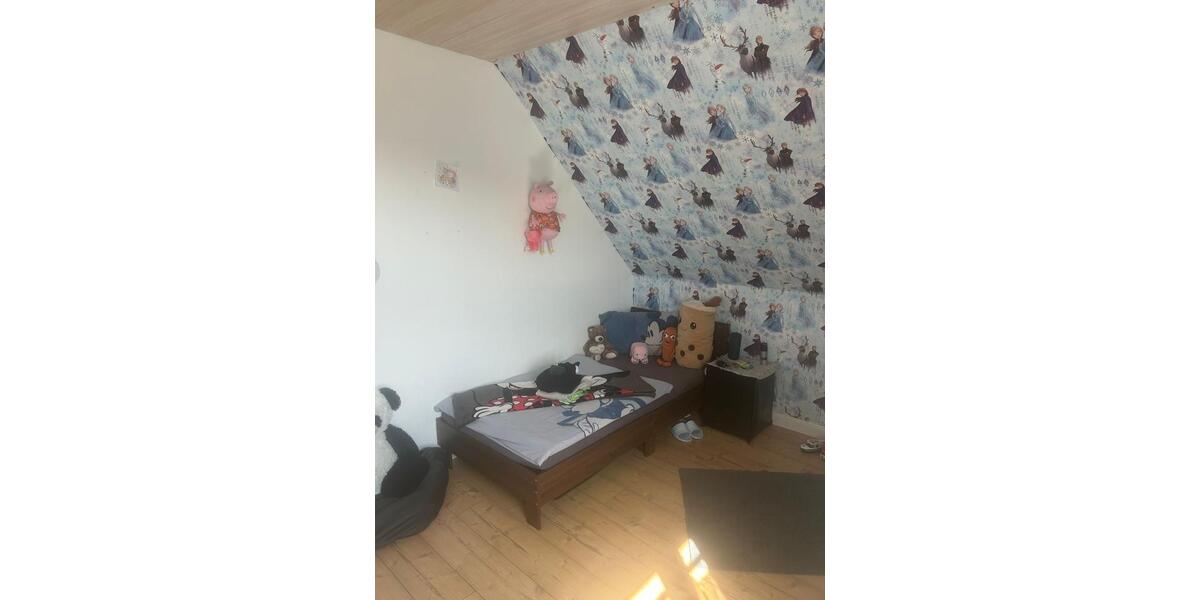 Dachgeschoßwohnung Südbrookmerland - 4 Zimmer, 90 m&sup2;, 1.100&euro; | Angebot:26222888