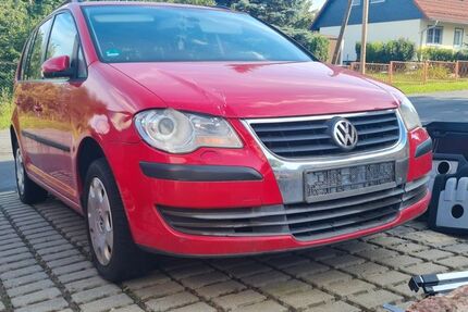 VW Touran 345.000 km 2.500 € FREITAL 01705