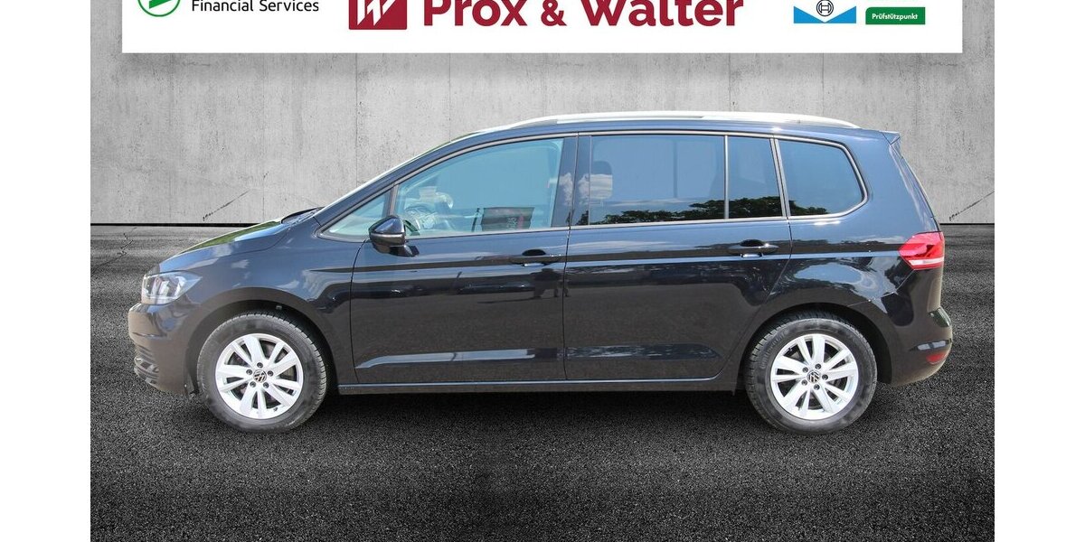 VW Touran 1.5 TSI 7-DSG Comfortline 7-SITZ+NAVI+AHK 22.923 km 32.790 &euro; Hagenow 19230