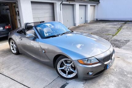 BMW Z4 200.000 km 13.000 € Rüsselsheim am Main 65428