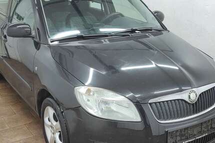 Skoda Fabia 240.000 km 999 € Biebesheim 64584