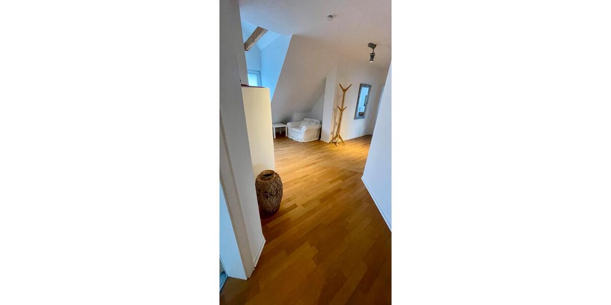 Dachgeschoßwohnung Langen (Hessen) - 3 Zimmer, 110 m&sup2;, 1.490&euro; | Angebot:26020935
