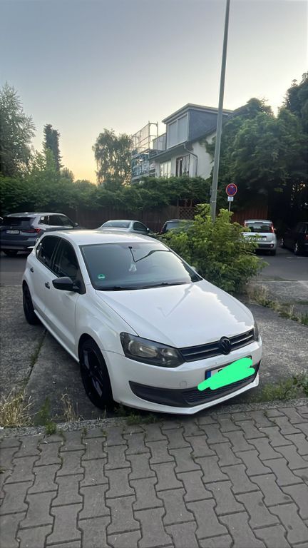 VW Polo 185.721 km 4.000 € Frankfurt am Main 60431