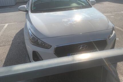 Hyundai i30 155.000 km 8.900 &euro; bochum 44789
