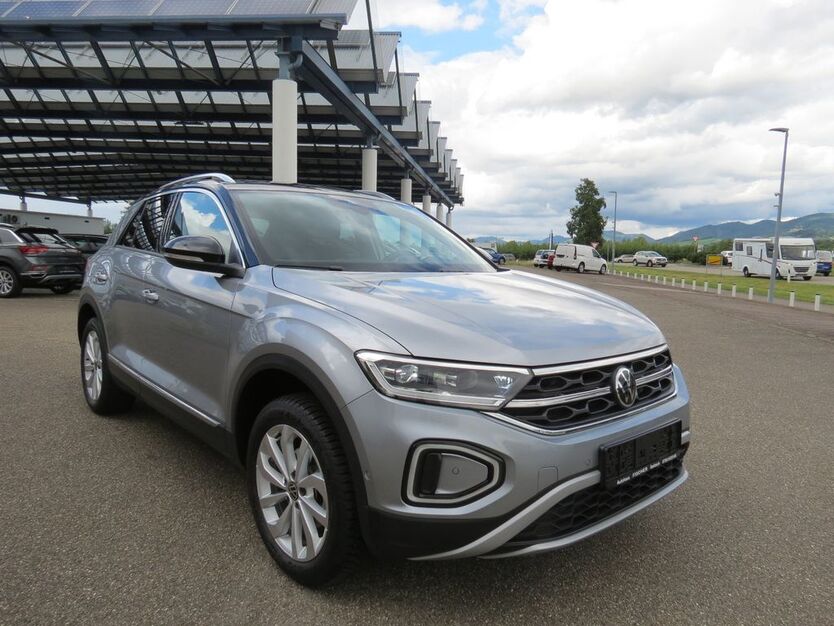 VW T-Roc 5.534 km 32.200 € Sasbach 77880