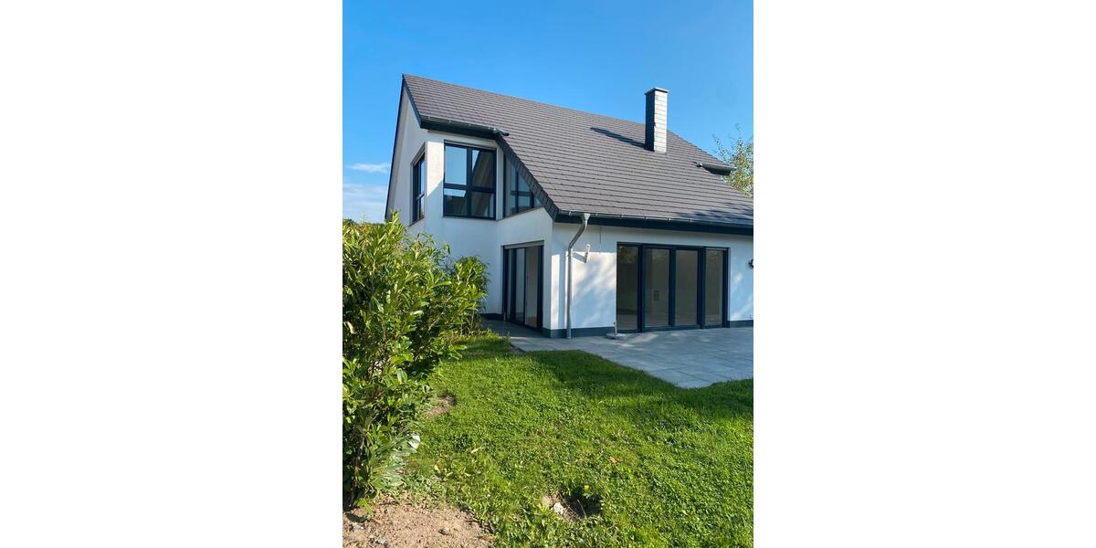 Einfamilienhaus Lemgo - 6 Zimmer, 155 m&sup2;, 1.655&euro; | Angebot:26322813