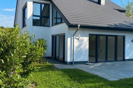 Haus Lemgo - 6 Zimmer, 155 m&sup2;, 1.655&euro; | Angebot:26322813