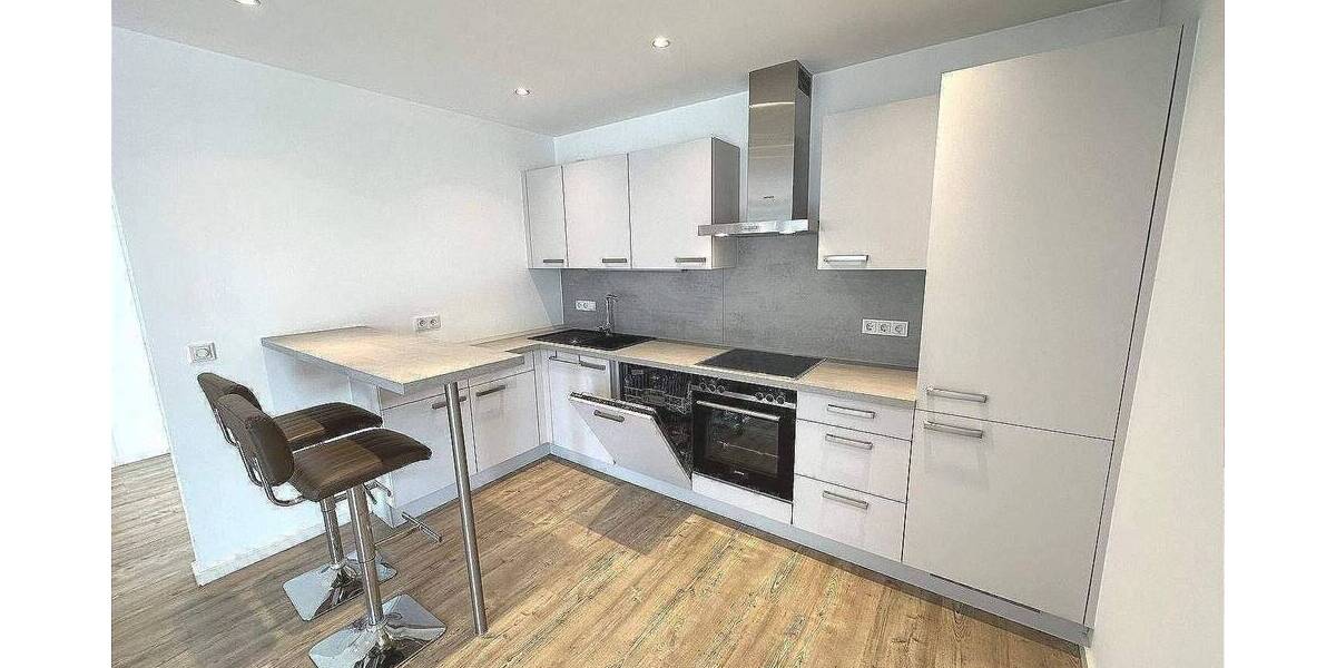 Etagenwohnung Trier Innenstadt - 2 Zimmer, 97 m&sup2;, 1.330&euro; | Angebot:26867071