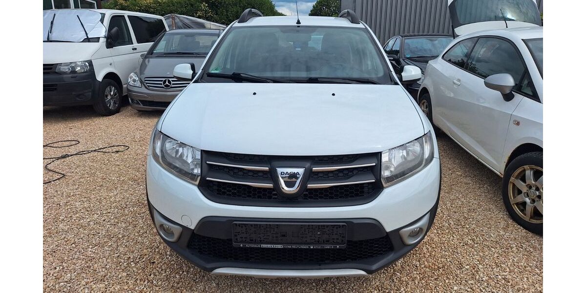 Dacia Sandero 181.000 km 2.600 &euro; ofterdingen 72131