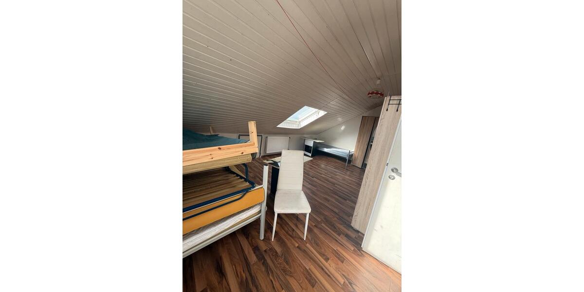 Reihenhaus Frankfurt am Main Rödelheim - 6 Zimmer, 180 m&sup2;, 3.800&euro; | Angebot:25335169