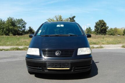 VW Sharan 209.251 km 1.799 &euro; Dresden 01237