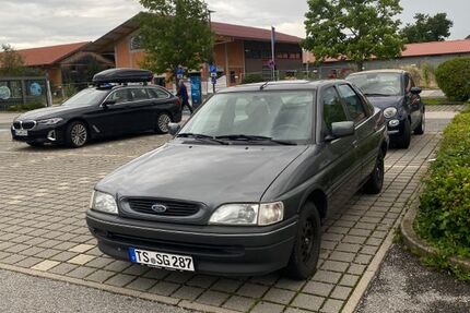 Ford Escort 86.000 km 1.000 &euro; Übersee 83236
