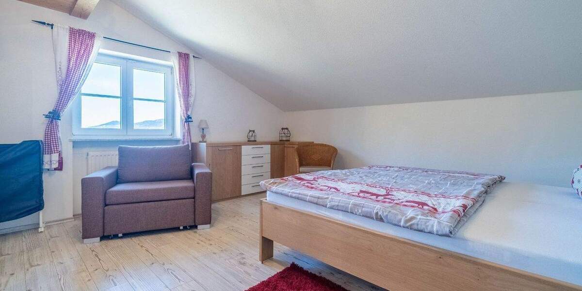 Mehrfamilienhaus, Wohnhaus Rettenberg - 7 Zimmer, 284 m&sup2;, 1.090.000&euro; | Angebot:25664870