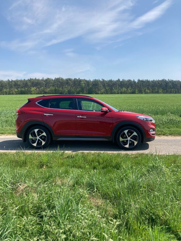 Hyundai TUCSON 121.000 km 17.300 € Gödenstorf 21376
