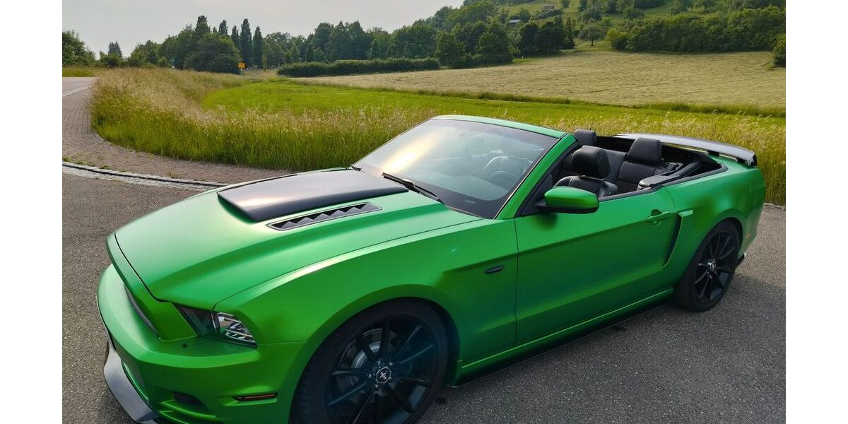 Ford Mustang 99.150 km 24.300 &euro; Fichtenberg 74427