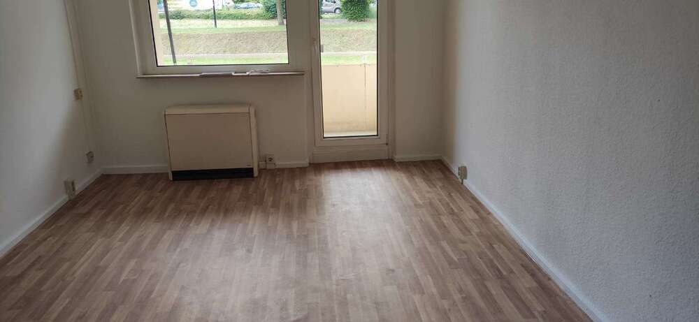 Wohnung zum Mieten in Züssow 214,50 € 33 m²