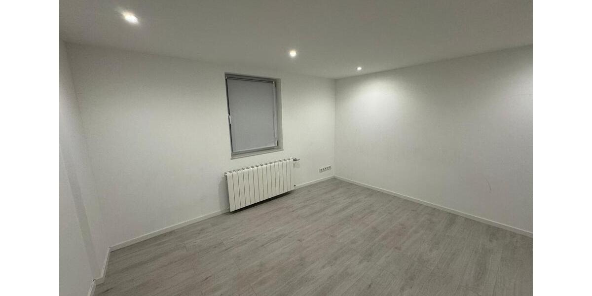 Einfamilienhaus Warstein - 8 Zimmer, 150 m&sup2;, 950&euro; | Angebot:25982315