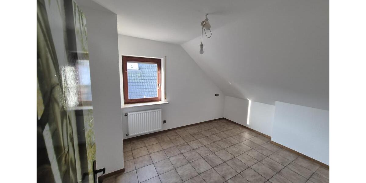 Doppelhaushälfte Witzenhausen Hundelshausen - 5 Zimmer, 160 m&sup2;, 1.150&euro; | Angebot:25497986