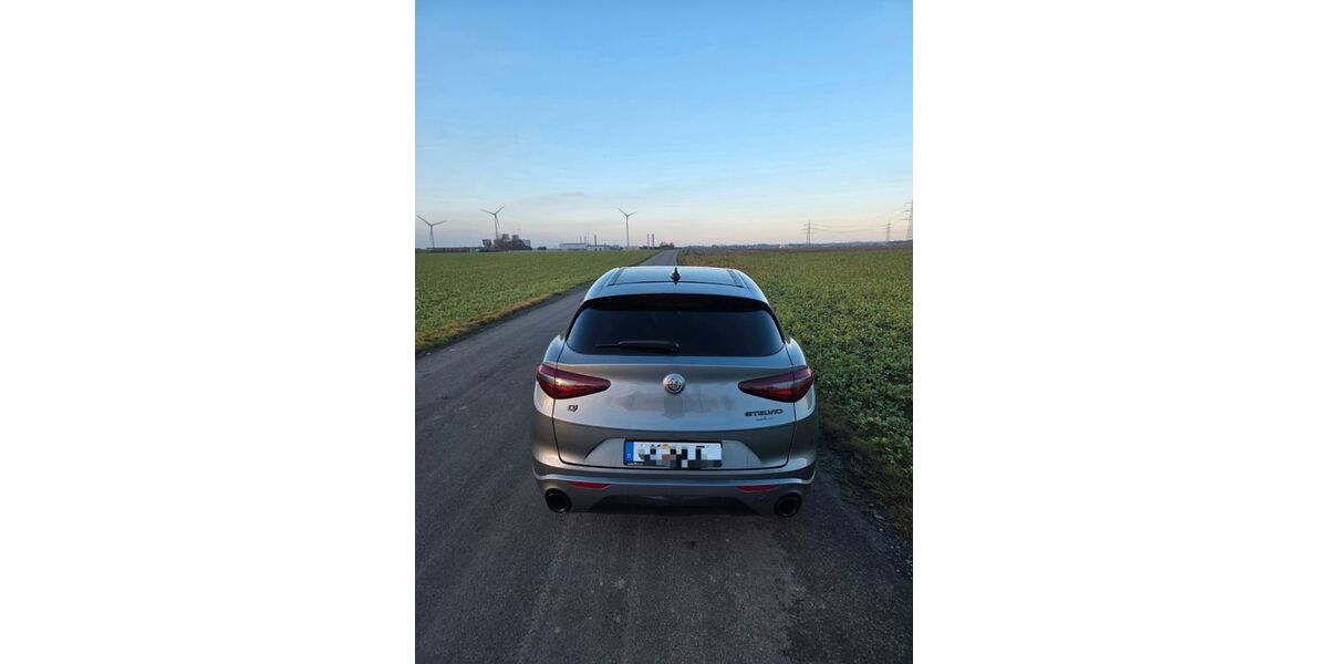 Alfa Romeo Stelvio 95.500 km 28.300 &euro; Tönisvorst 47918