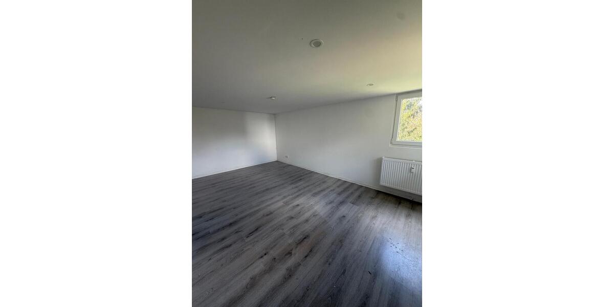 Erdgeschoßwohnung Saarbrücken Brebach-Fechingen - 3 Zimmer, 77 m&sup2;, 500&euro; | Angebot:24658518