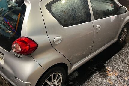 Toyota Aygo (X) 129.500 km 2.000 &euro; Berlin 10717