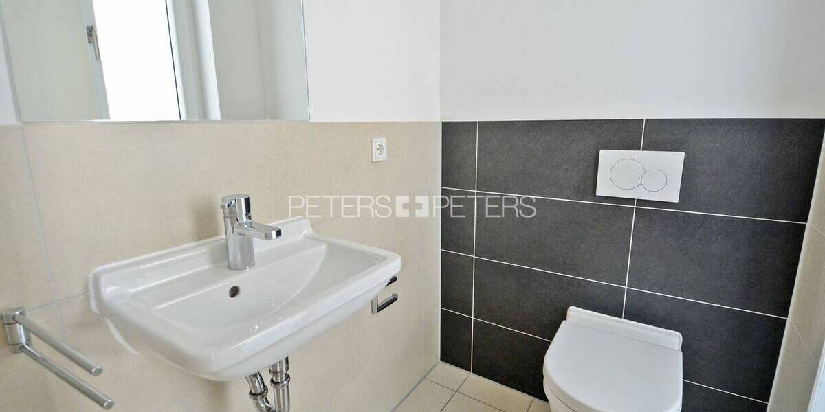 Doppelhaushälfte Hamburg Rissen - 4 Zimmer, 165 m&sup2;, 2.749&euro; | Angebot:26904226