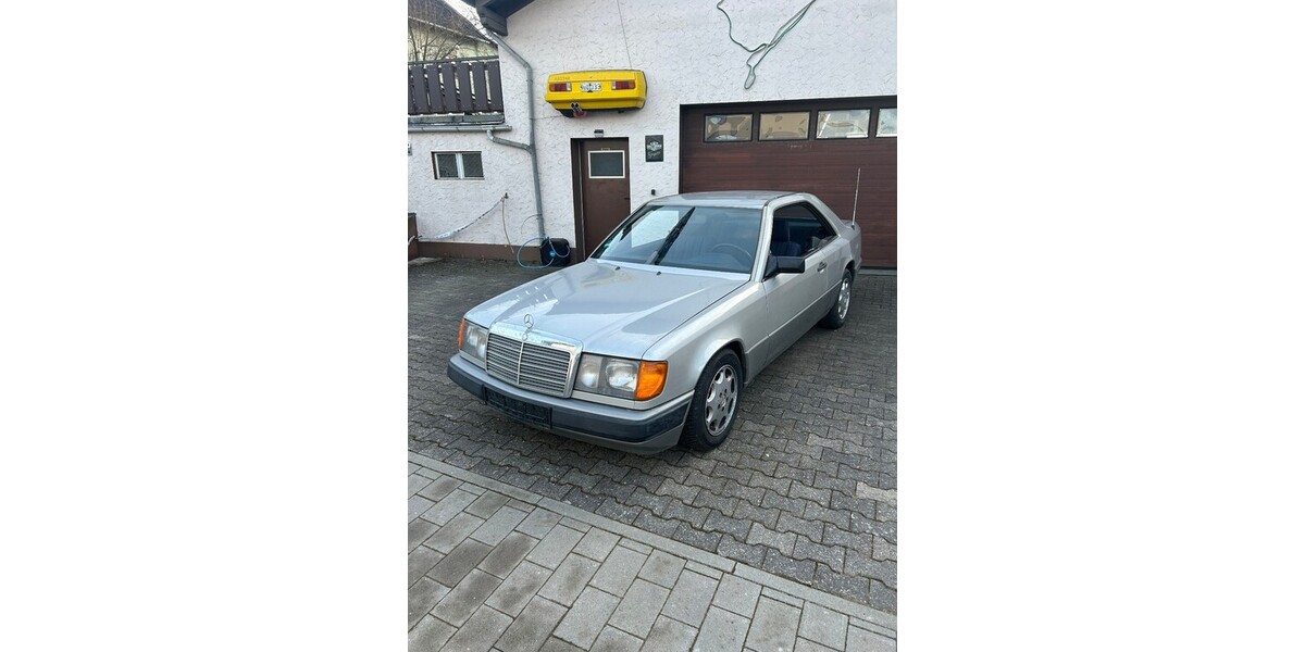 Mercedes-Benz CE 300 198.900 km 7.600 &euro; Bad Schwalbach 65307