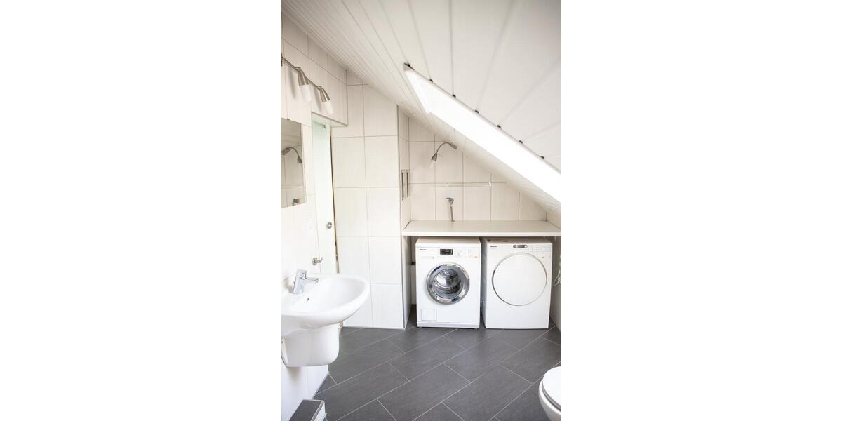 Einfamilienhaus Schloß Holte-Stukenbrock Stukenbrock - 10 Zimmer, 290 m&sup2;, 595.000&euro; | Angebot:26272206