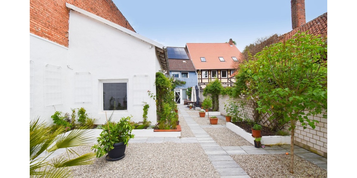 Historisches Reihenhaus mit PV-Anlage!!! - Reihenmittelhaus Bad Salzdetfurth | Angebot:26336858