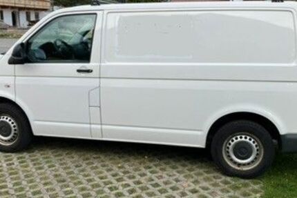 VW T5 Transporter 130.674 km 9.980 &euro; Mittenwald 82481