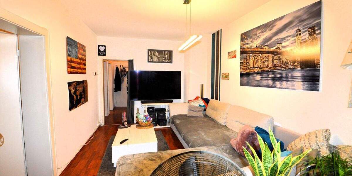 Etagenwohnung Saarbrücken Malstatt - 2 Zimmer, 55 m&sup2;, 490&euro; | Angebot:26450263