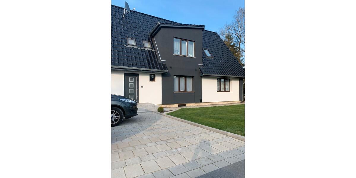 Dachgeschoßwohnung Lüneburg - 3 Zimmer, 95 m&sup2;, 1.000&euro; | Angebot:26386030