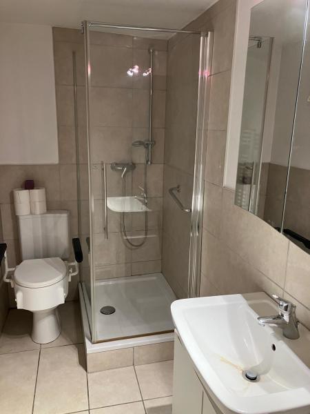 ObjNr:19605 - Schönes, gepflegtes Einfamilienhaus in guter Lage von Keltern 5 zimmer