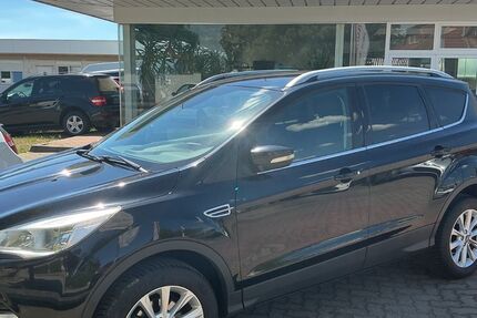 Ford Kuga 158.000 km 7.880 &euro; Möser 39291
