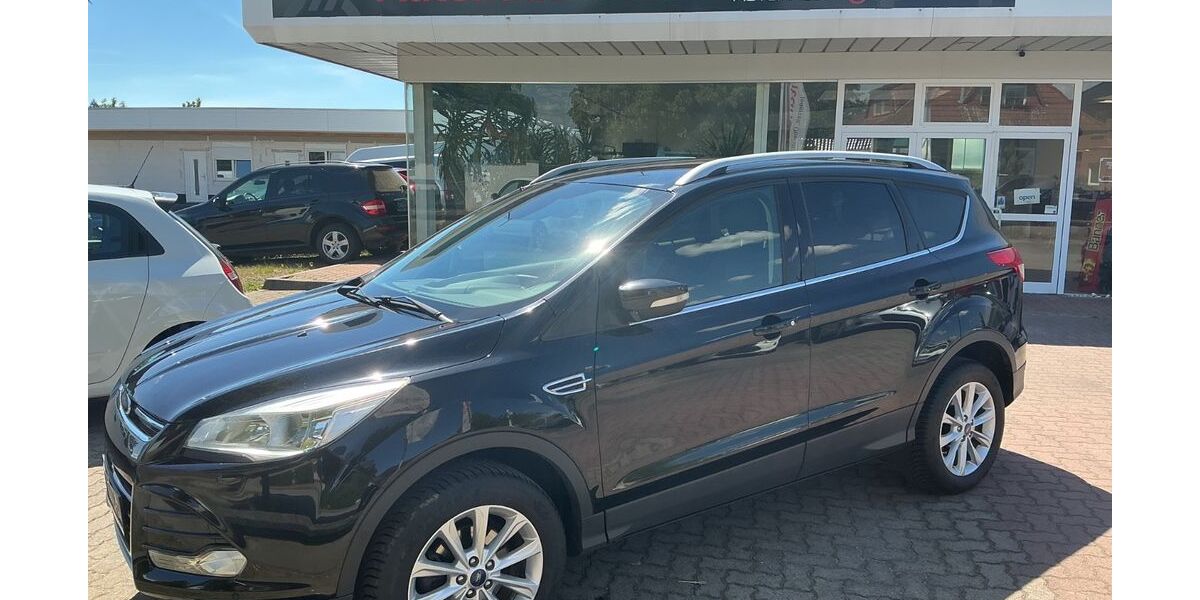 Ford Kuga 158.000 km 7.880 &euro; Möser 39291