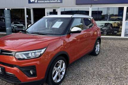 SsangYong Tivoli 42.133 km 13.450 &euro; Voerde 46562